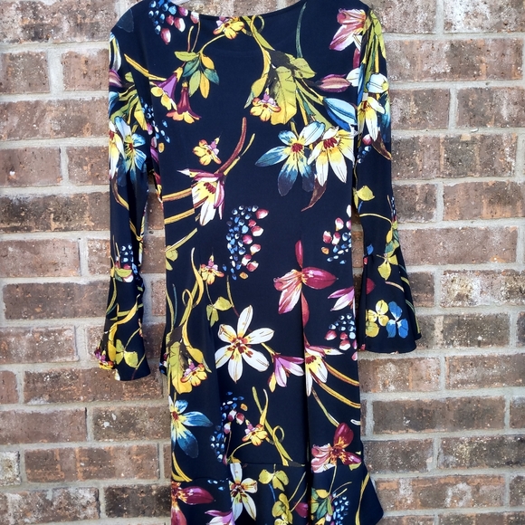 Eci New York Colorfull Black Wrap Dress Large Floral Print Size M - Picture 2 of 3
